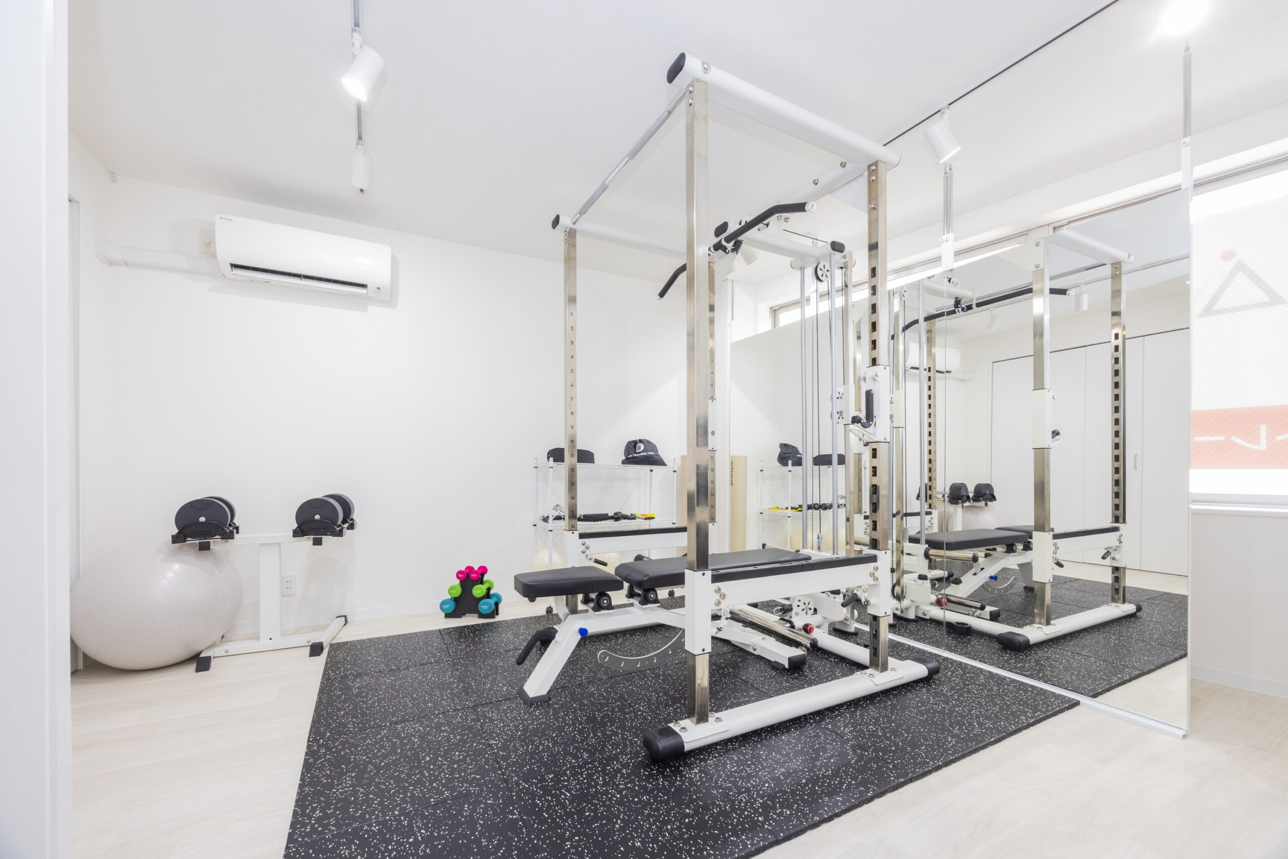 パーソナルジム かたぎり塾 塚本女性専門店