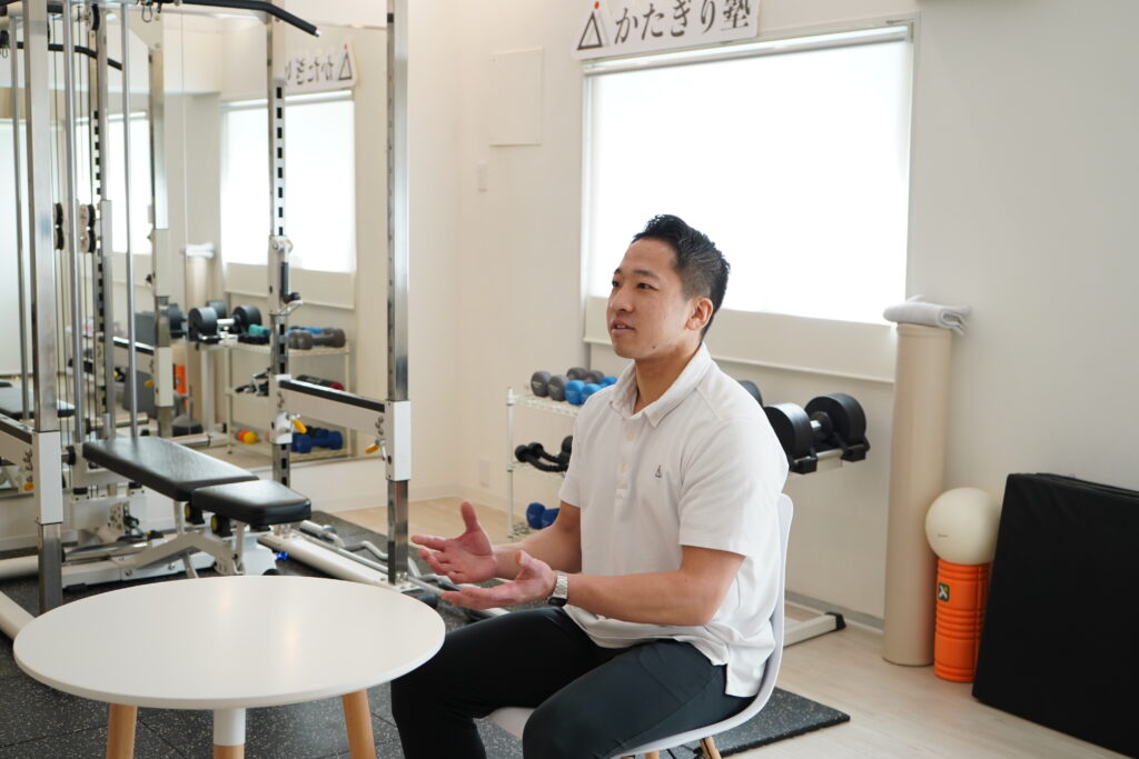 「なぜ、トレーナー？」パーソナルジムかたぎり塾 南阿佐ヶ谷店長谷部トレーナーインタビュー